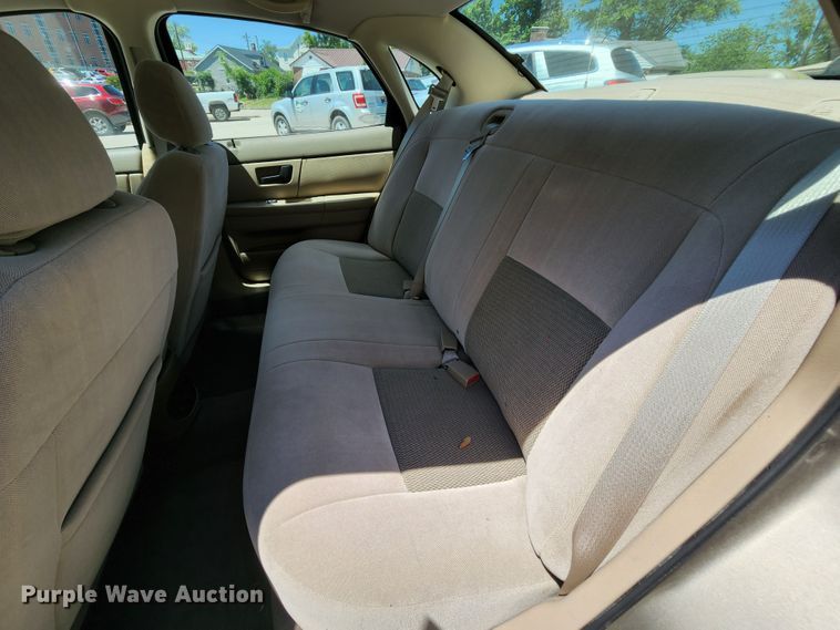 image for item MK9013 2005 Ford Taurus SE