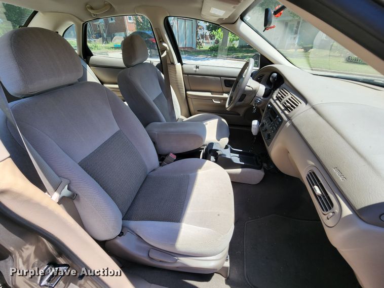 image for item MK9013 2005 Ford Taurus SE