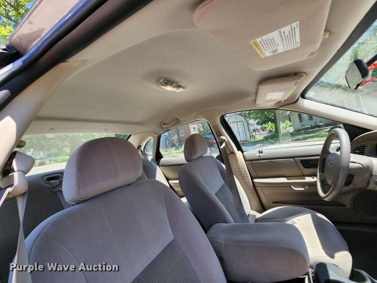 image for item MK9013 2005 Ford Taurus SE