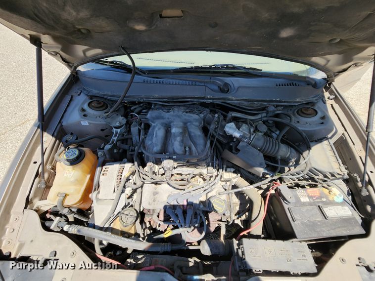 image for item MK9013 2005 Ford Taurus SE
