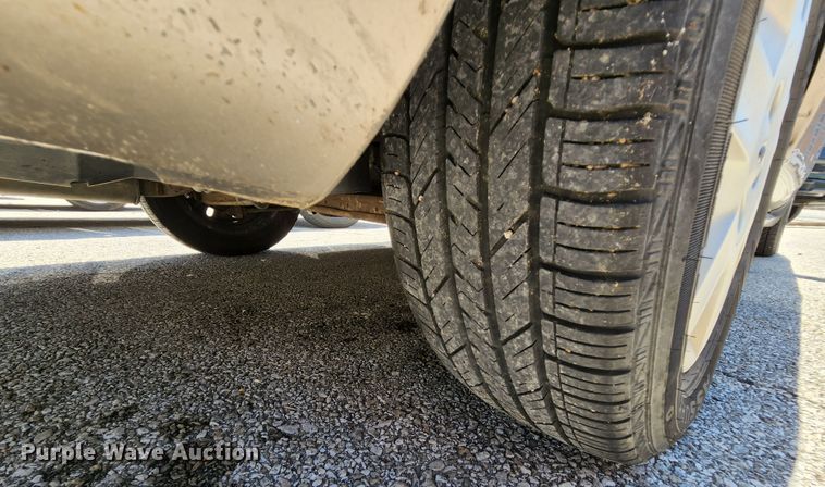 image for item MK9013 2005 Ford Taurus SE