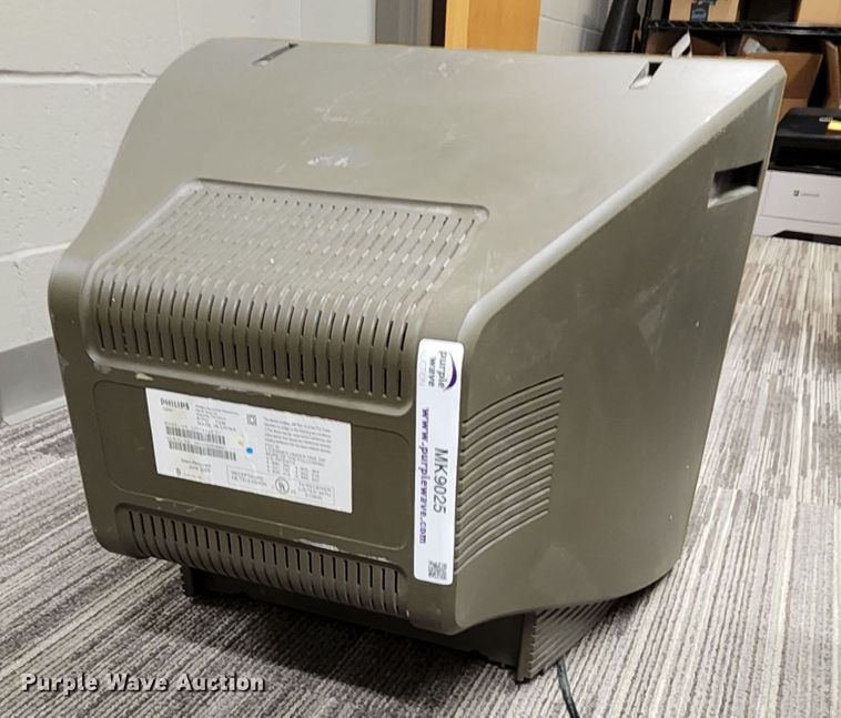 image for item MK9025 Philips 20PT6245/37  20" television