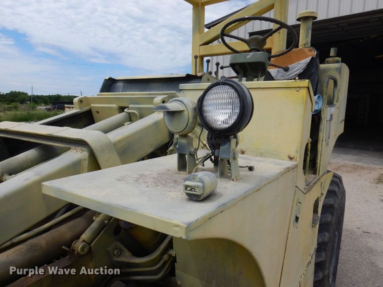 image for item MU9645 Chysler MLT-6CH  telehandler