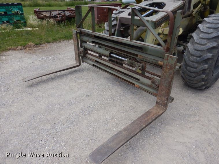 image for item MU9645 Chysler MLT-6CH  telehandler