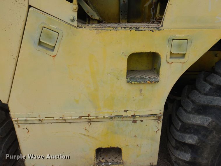 image for item MU9645 Chysler MLT-6CH  telehandler