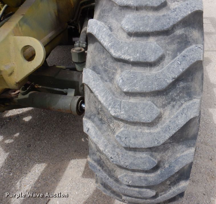 image for item MU9645 Chysler MLT-6CH  telehandler