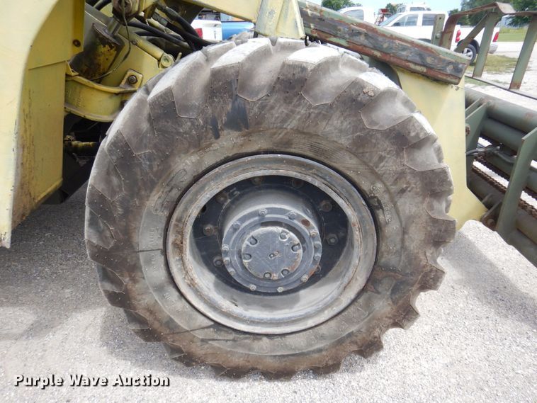 image for item MU9645 Chysler MLT-6CH  telehandler