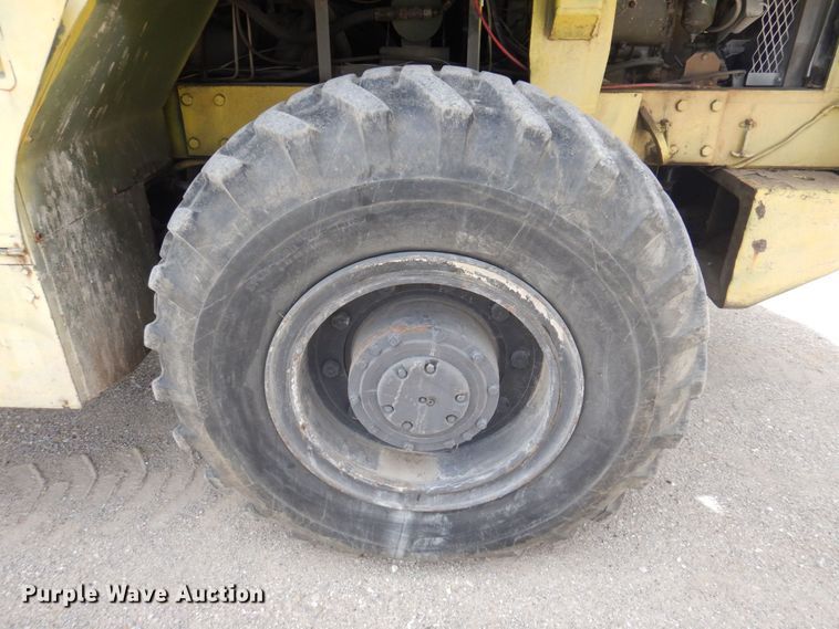 image for item MU9645 Chysler MLT-6CH  telehandler