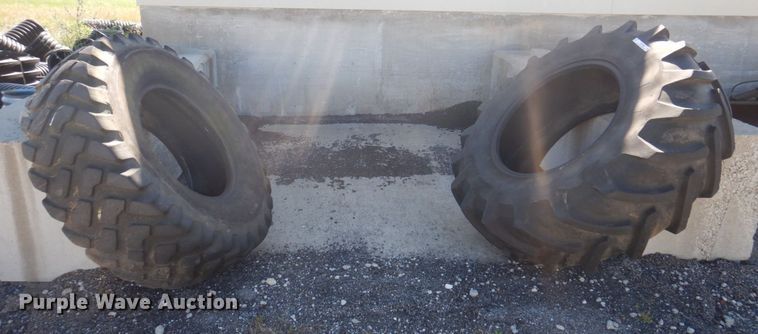 image for item MW9285 (2) Michelin tires