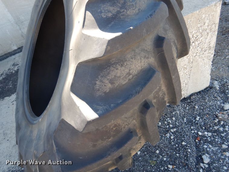 image for item MW9285 (2) Michelin tires