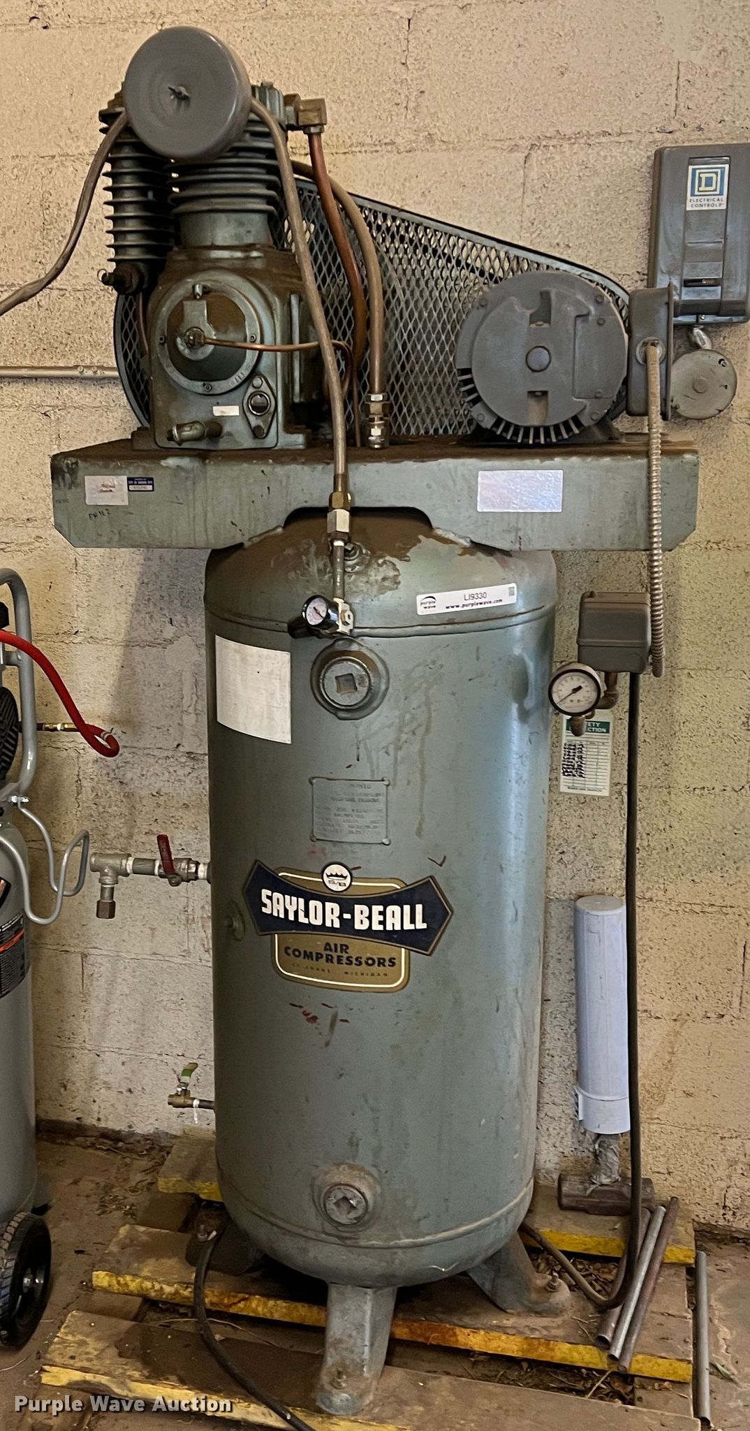 SaylorBeall air compressor in Garden City, KS Item LI9330 sold