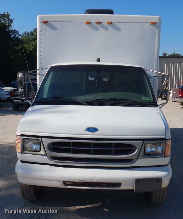 image for item DJ3837 1997 Ford E350  fiber optic splicing truck