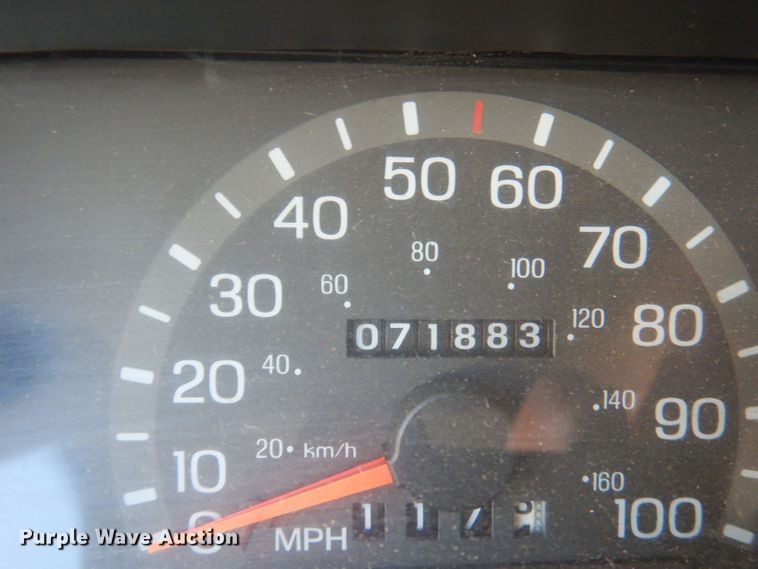 image for item DJ3837 1997 Ford E350  fiber optic splicing truck