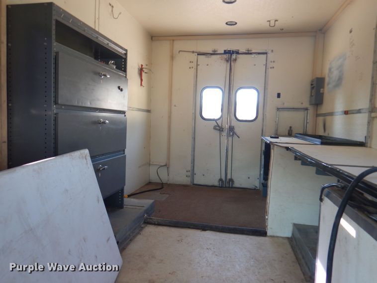 image for item DJ3837 1997 Ford E350  fiber optic splicing truck