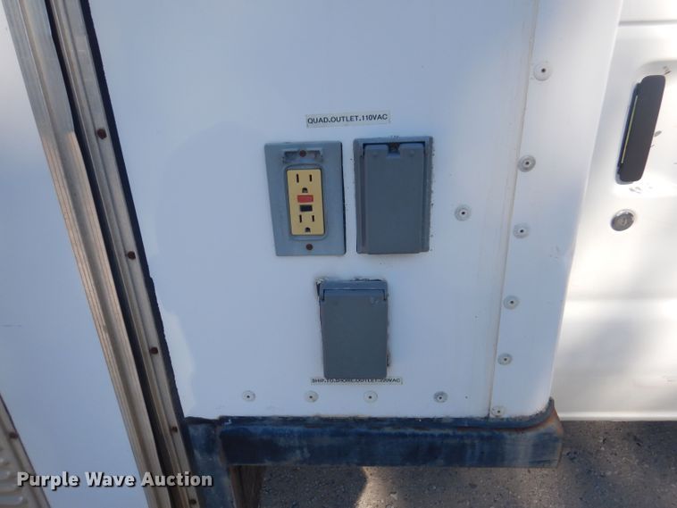 image for item DJ3837 1997 Ford E350  fiber optic splicing truck