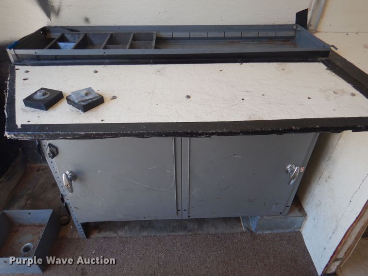 image for item DJ3837 1997 Ford E350  fiber optic splicing truck