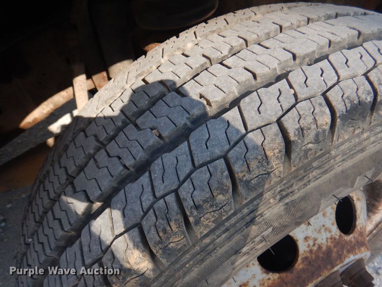 image for item DJ3837 1997 Ford E350  fiber optic splicing truck