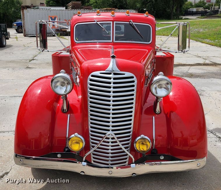 image for item DL6591 1936 Diamond T  car hauler truck