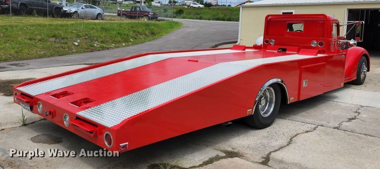 image for item DL6591 1936 Diamond T  car hauler truck