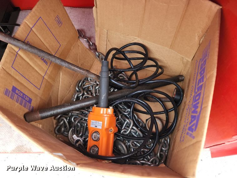 image for item DL6591 1936 Diamond T  car hauler truck