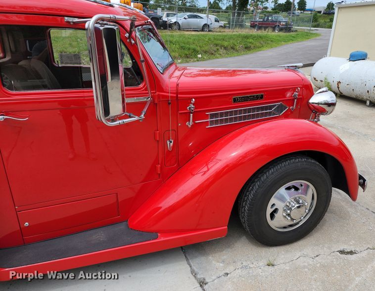 image for item DL6591 1936 Diamond T  car hauler truck