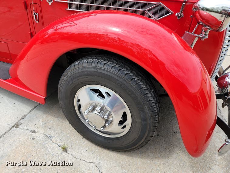 image for item DL6591 1936 Diamond T  car hauler truck