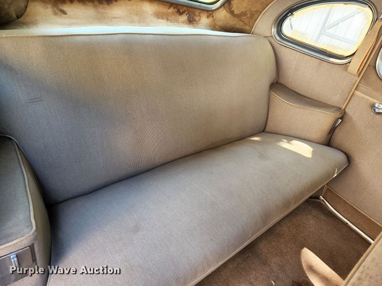 image for item DL6600 1938 Packard