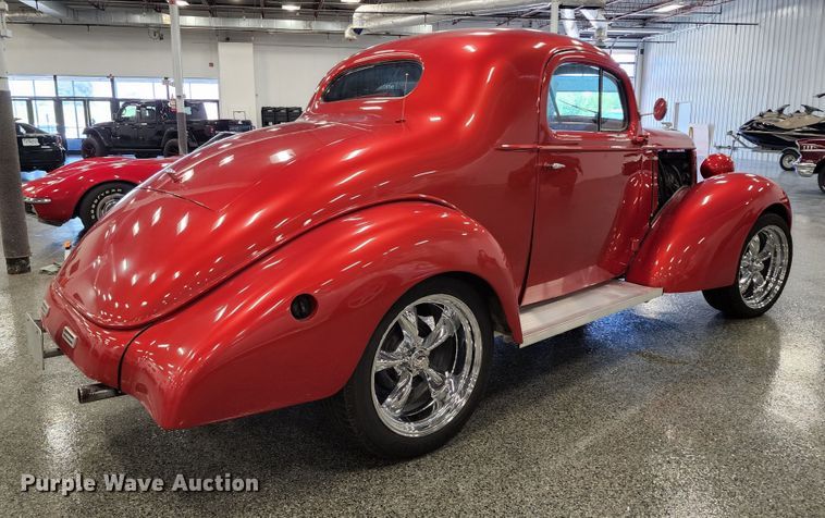 image for item DL6610 1936 Pontiac Deluxe 8