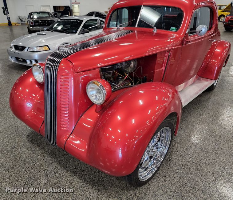 image for item DL6610 1936 Pontiac Deluxe 8