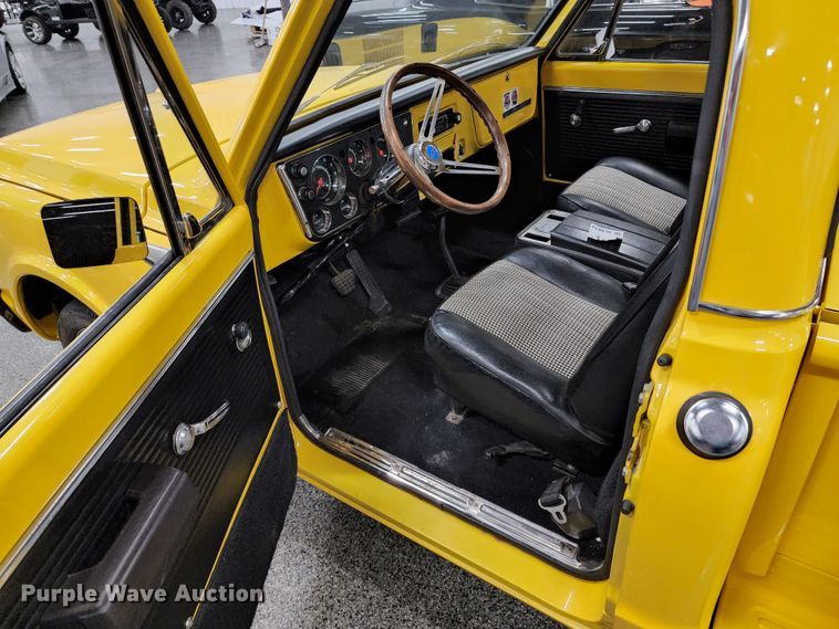 image for item DL6612 1972 Chevrolet  pickup truck