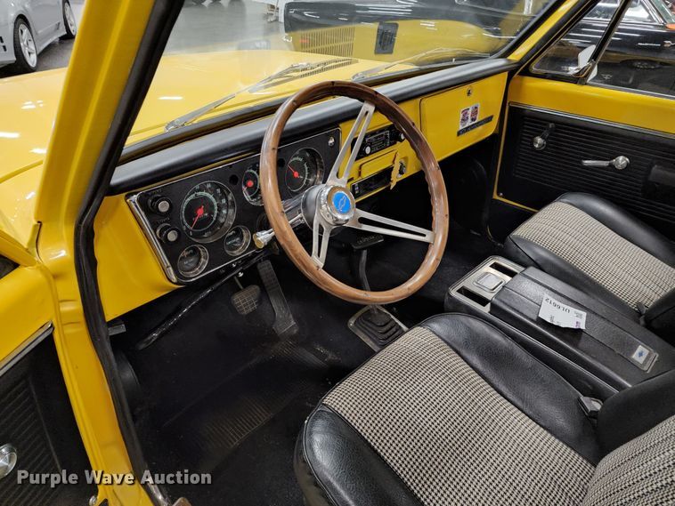 image for item DL6612 1972 Chevrolet  pickup truck