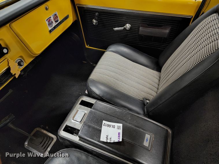 image for item DL6612 1972 Chevrolet  pickup truck