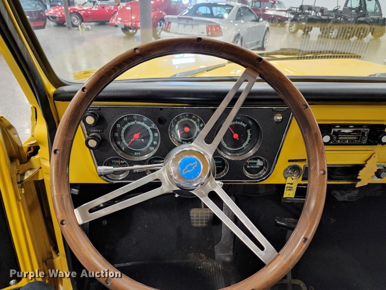 image for item DL6612 1972 Chevrolet  pickup truck