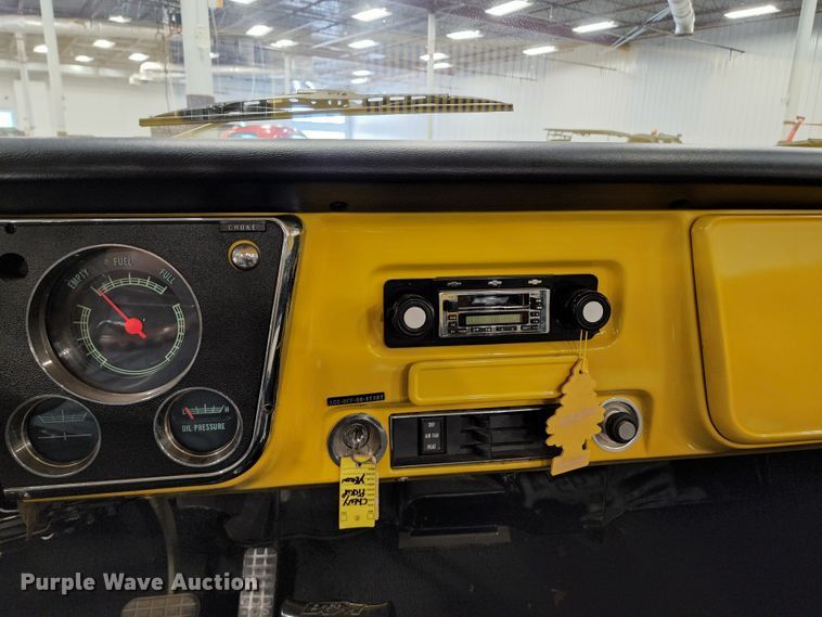 image for item DL6612 1972 Chevrolet  pickup truck