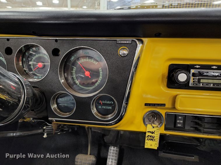 image for item DL6612 1972 Chevrolet  pickup truck