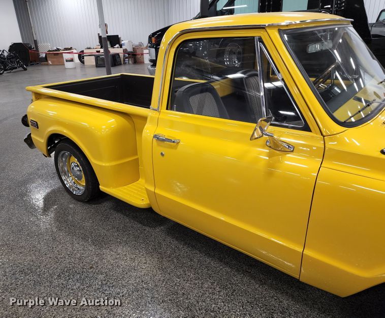 image for item DL6612 1972 Chevrolet  pickup truck