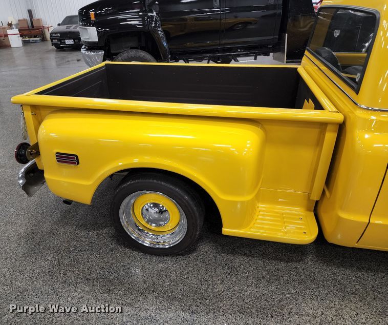 image for item DL6612 1972 Chevrolet  pickup truck