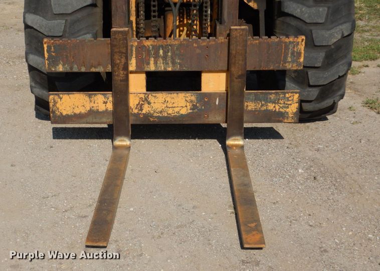 image for item DM2265 1996 Case 585E  forklift