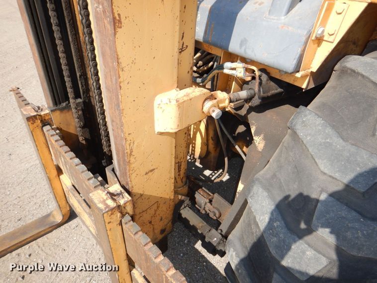 image for item DM2265 1996 Case 585E  forklift