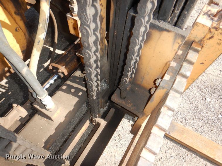 image for item DM2265 1996 Case 585E  forklift