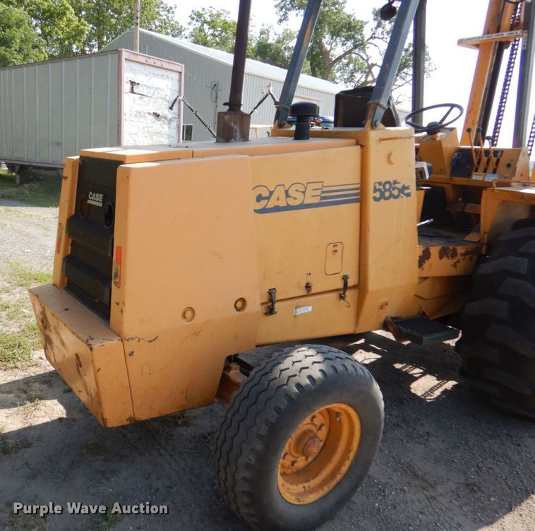 image for item DM2265 1996 Case 585E  forklift