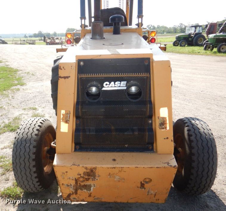 image for item DM2265 1996 Case 585E  forklift