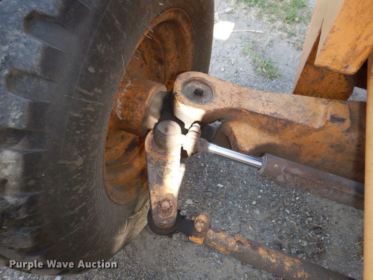 image for item DM2265 1996 Case 585E  forklift