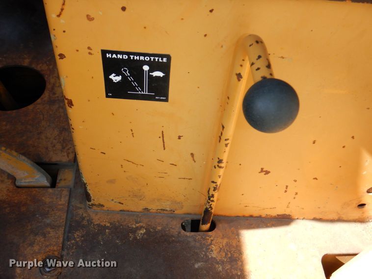 image for item DM2265 1996 Case 585E  forklift