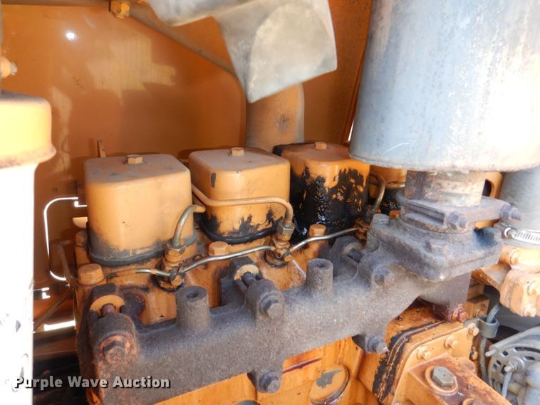 image for item DM2265 1996 Case 585E  forklift