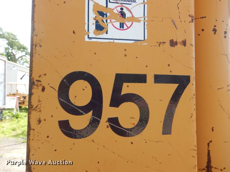 image for item DM2265 1996 Case 585E  forklift