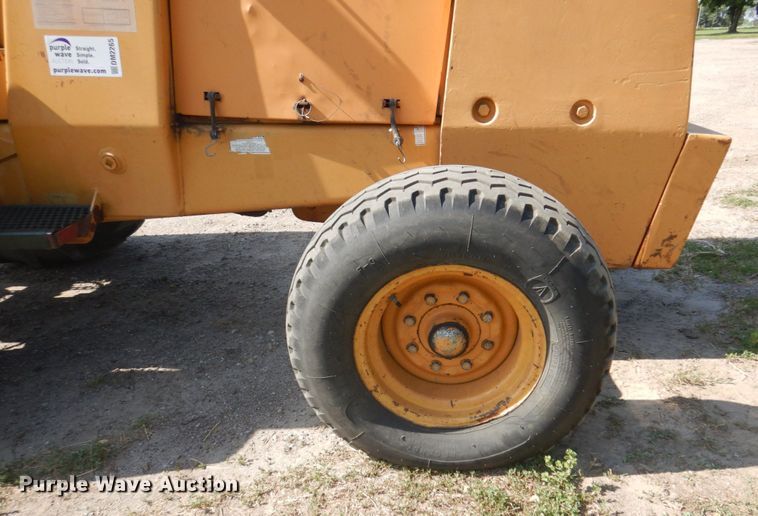 image for item DM2265 1996 Case 585E  forklift