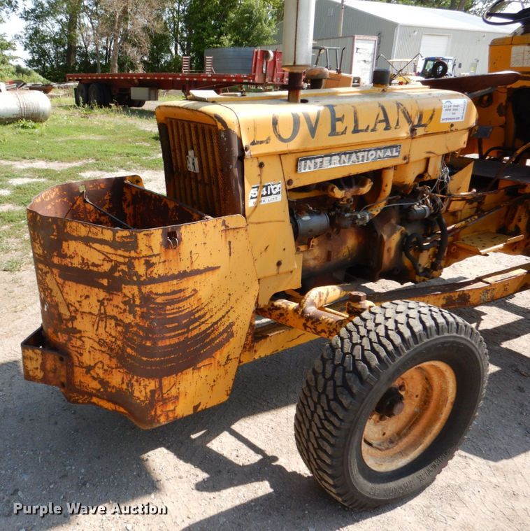 image for item DM2270 International Harvester 5410  forklift