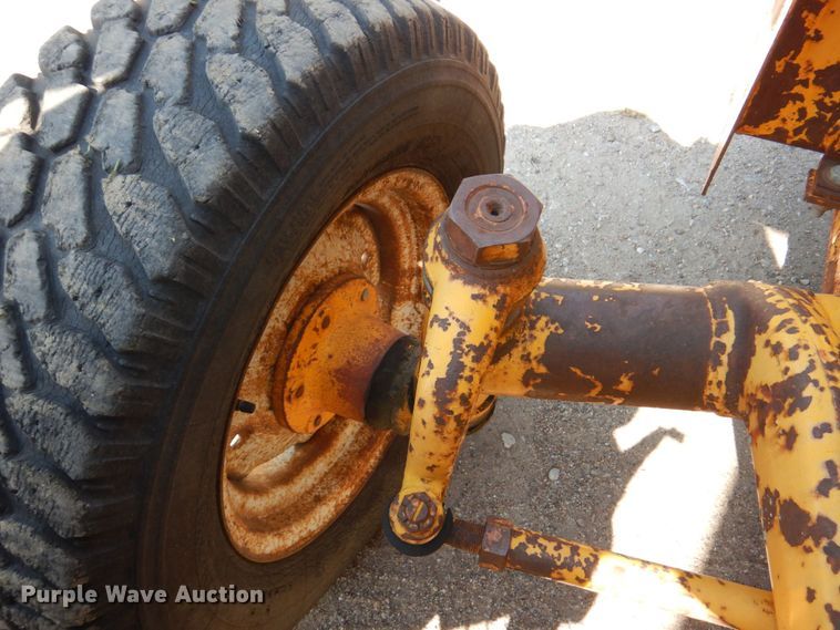 image for item DM2270 International Harvester 5410  forklift