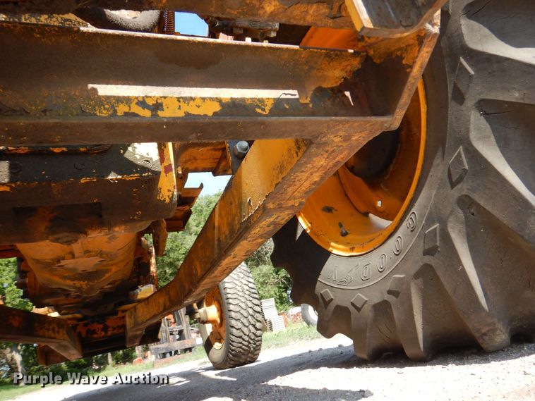 image for item DM2270 International Harvester 5410  forklift